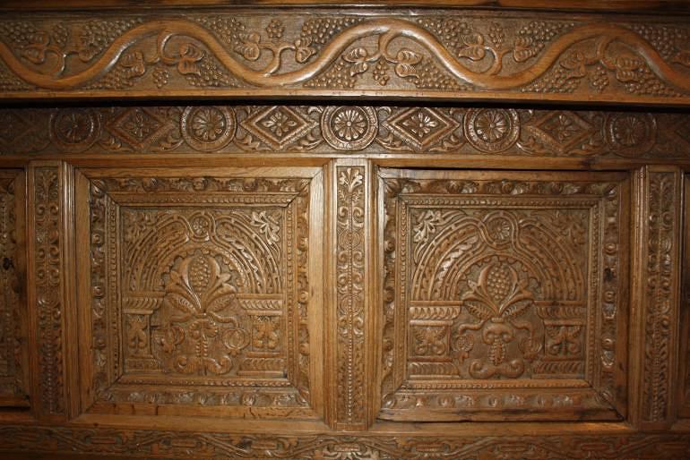Antique Oak court cupboard, beautifully carved 18thC example