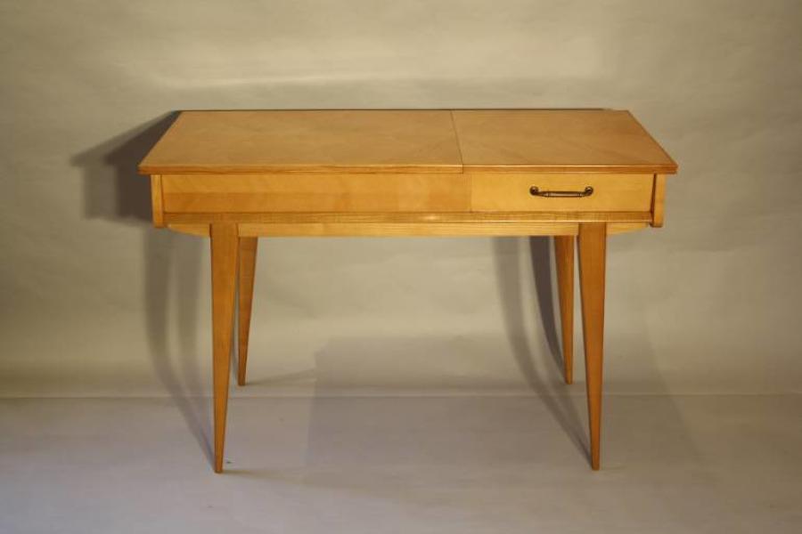 Herringbone veneered wood dressing table
