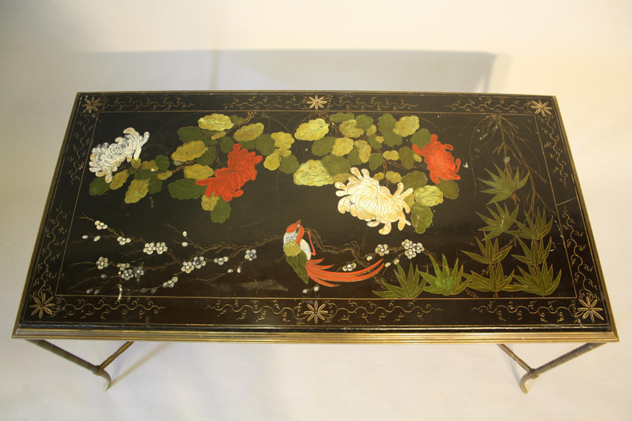 Chinoiserie table in the manner of Bagues