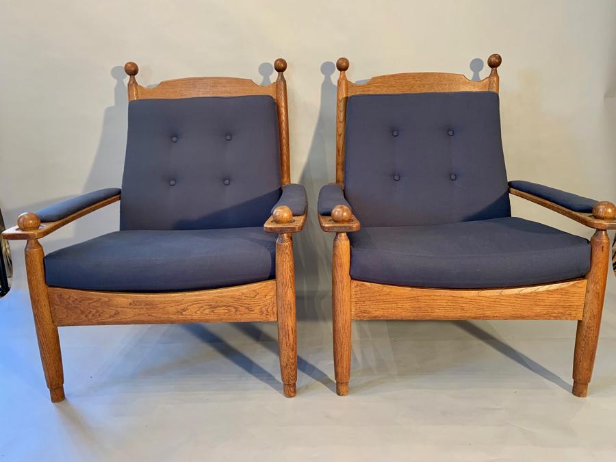 Pair of Oak framed easy chairs