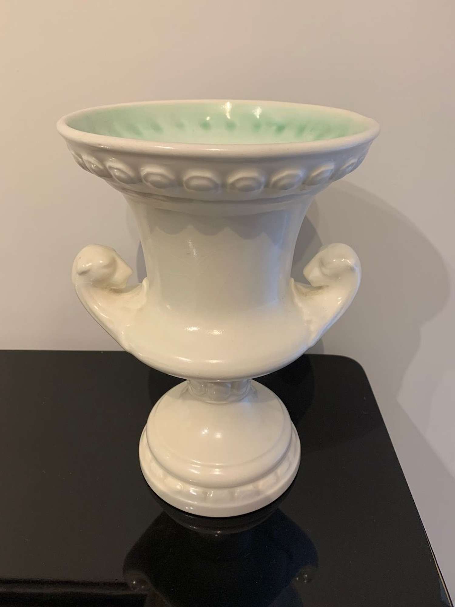 Sylvac ceramic Lion vase
